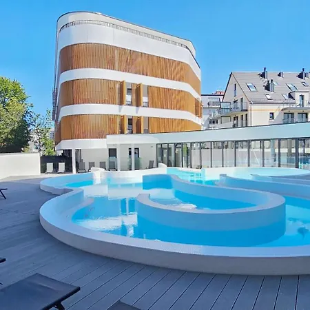 Baltic Waves B207 Z Osobna Sypialnia I Balkonem, Gratis Basen, Sauna, Gym 아파트